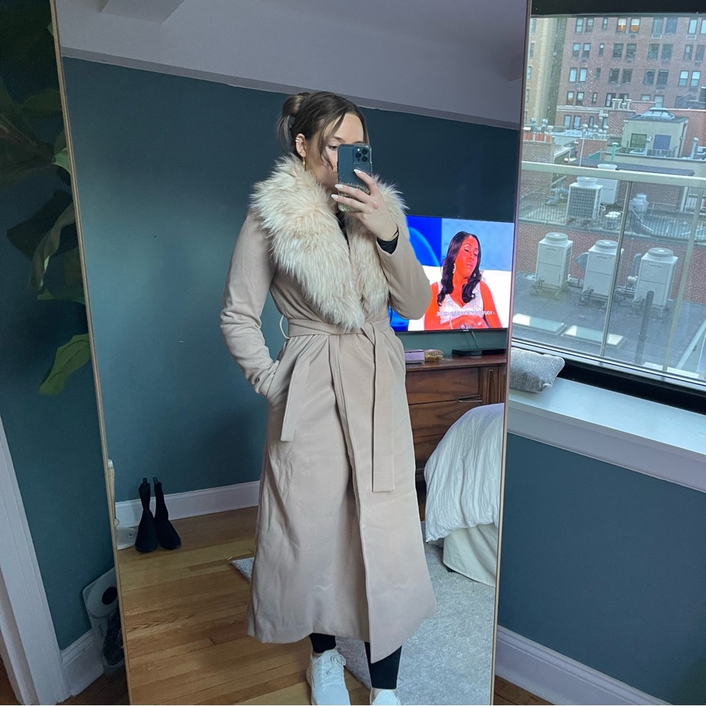 Long wrap coat, removable fur collar